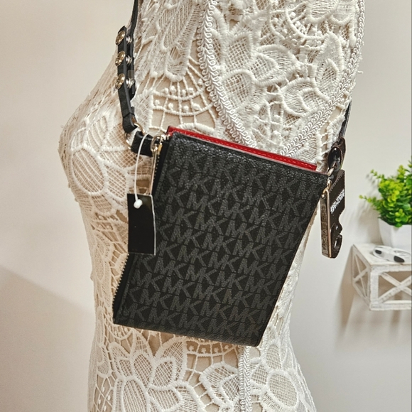 NWT Michael Kors Belt Bag - Picture 4 of 10